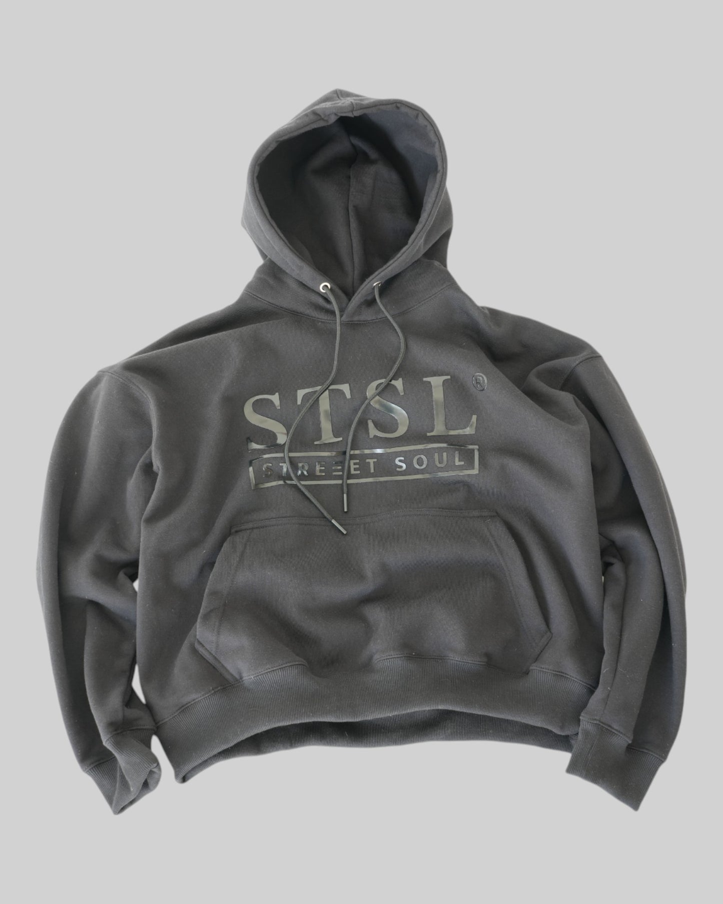 Mikina STSL® „Soul Blackout“ – plně vypraná černá (450 GSM)