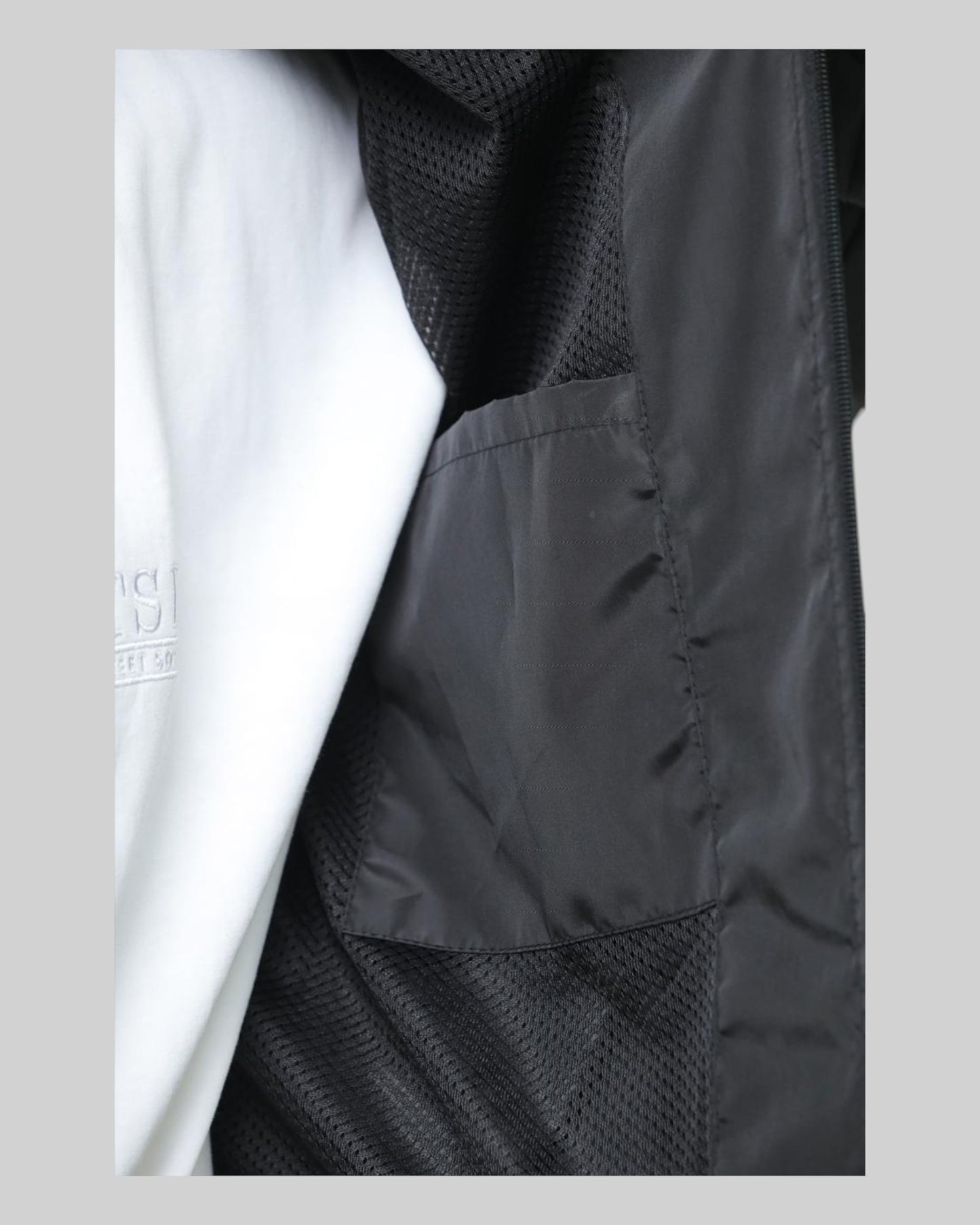 STSL® Windbreaker – Black